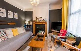 Bee Cottage - Dog Friendly